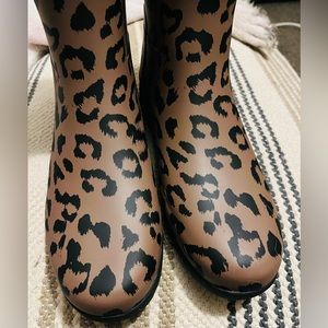 Hunter leopard Print Short Waterproof Rain Boots size 10